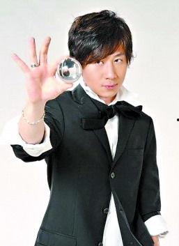 刘谦爆料自己视频,揭秘魔术背后的秘密  第2张